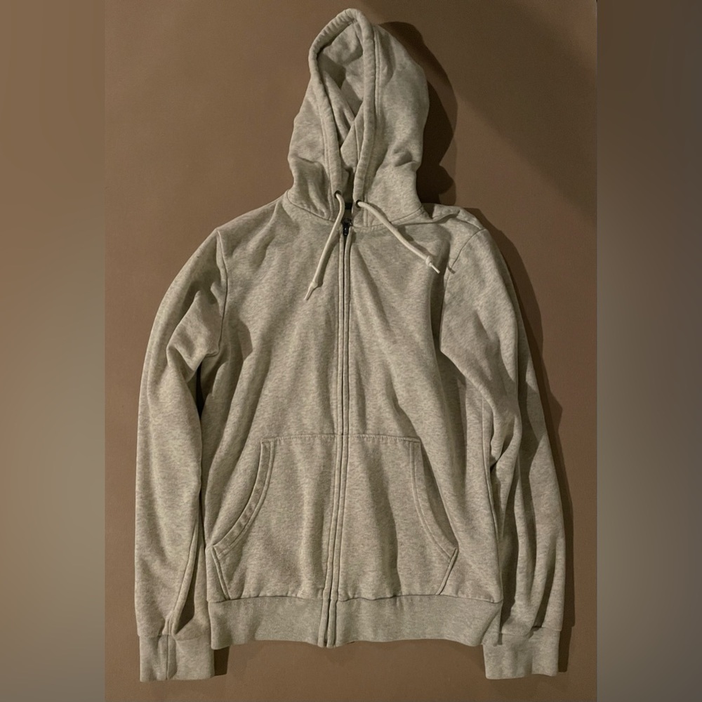White zip up hoodie